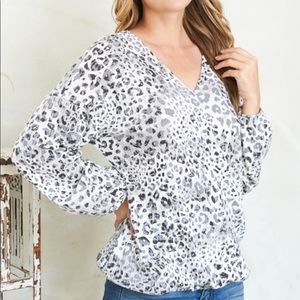 Grey Leopard Criss Cross Top, PLUS SIZE
